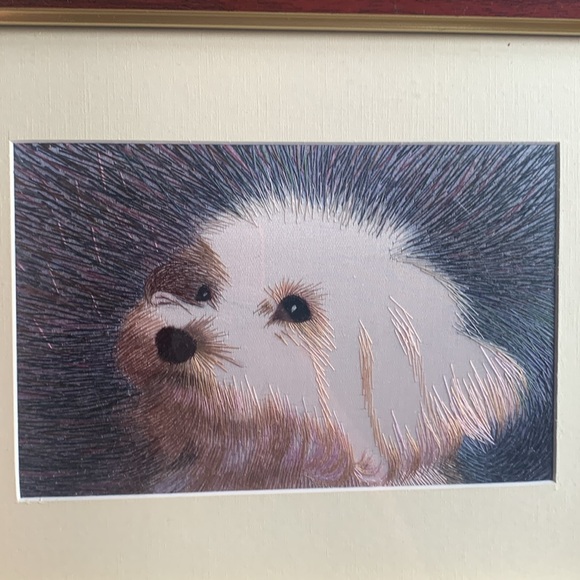 Unique Dog Art with reflective threads, framed. - Picture 4 of 7